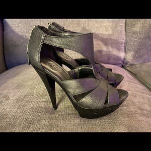 Jessica Simpson 5 inch stiletto black size 6.5